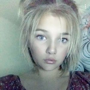 Meet your Posher, Lilly